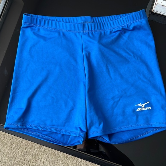 Mizuno Shorts Mizuno Volleyball Shorts Size Large Poshmark